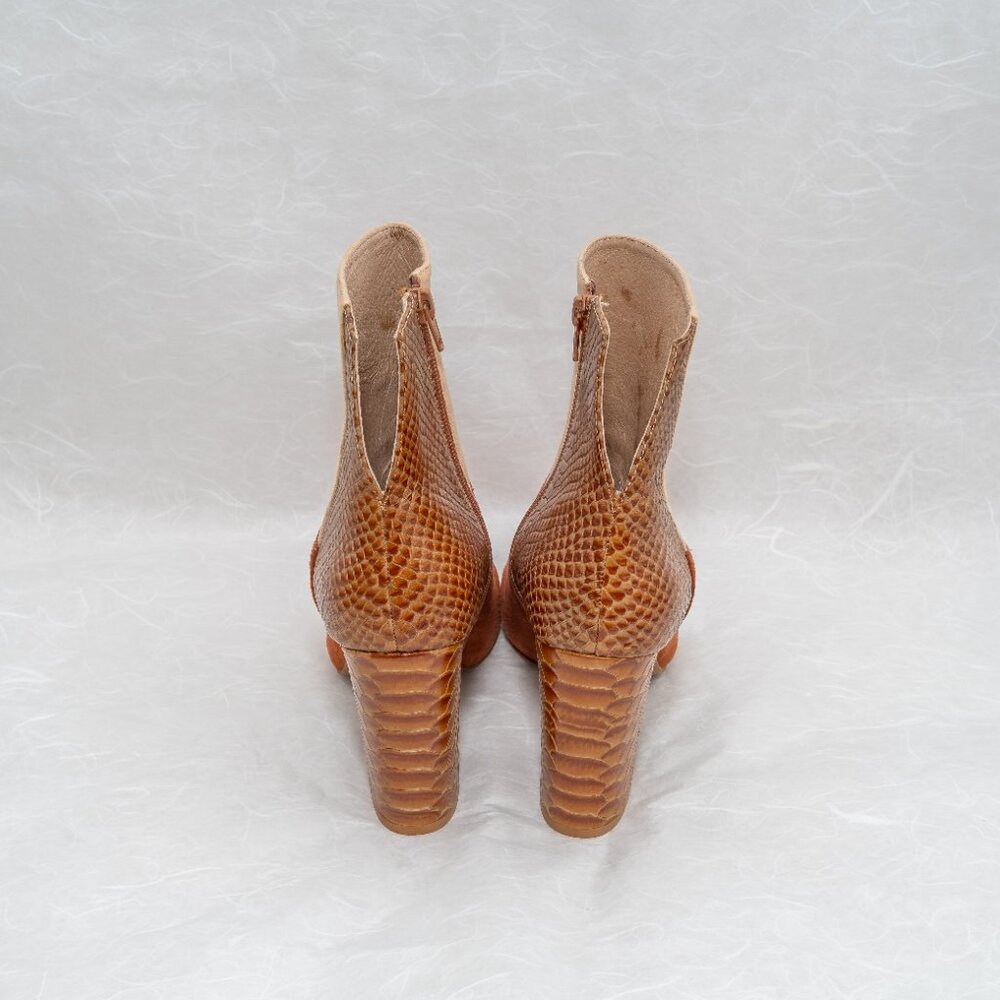 Chinese Laundry Kristin Cavallari Women's Ankle Bootie - Picture 4 of 7